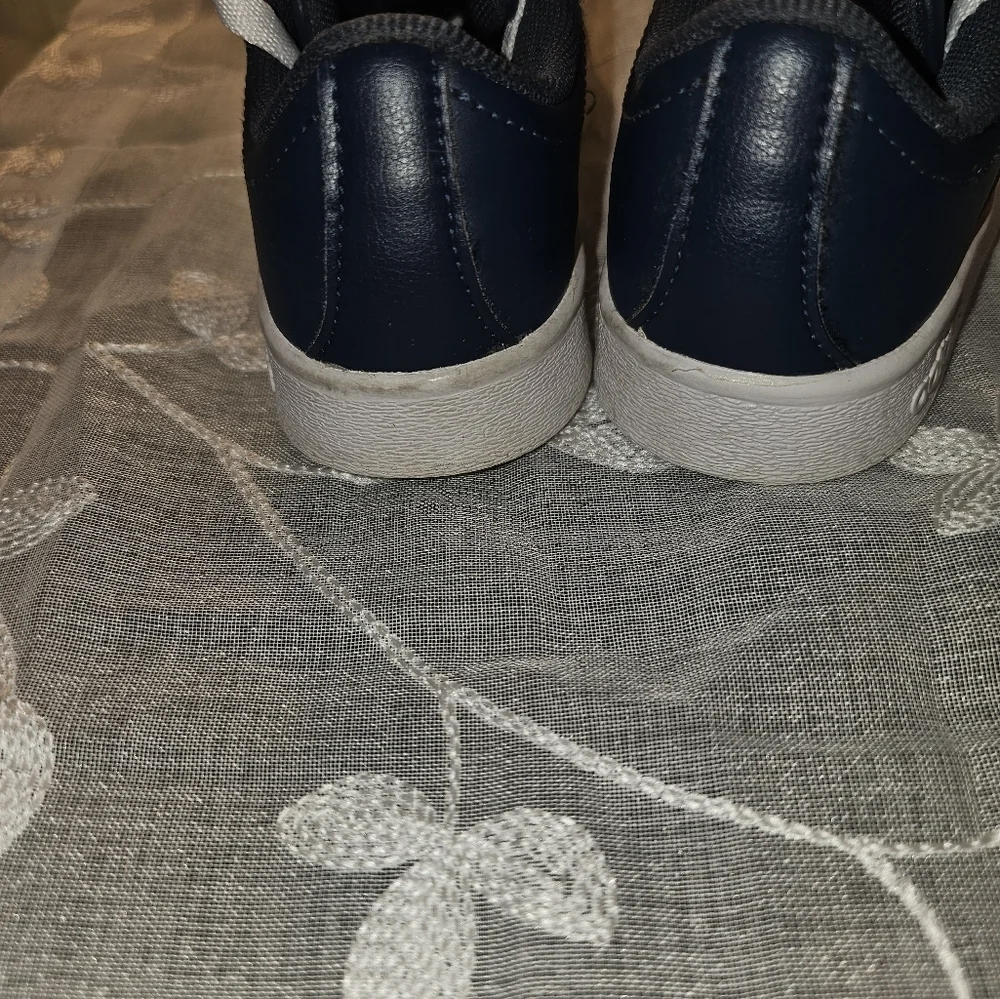 Kids navy blue leather Adidas unisex track shoes size 11K - Picture 6 of 10